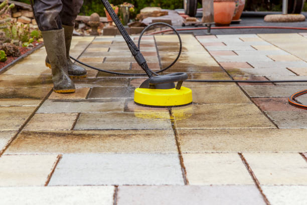 Best Pool Deck Cleaning  in Salmon Creek, WA